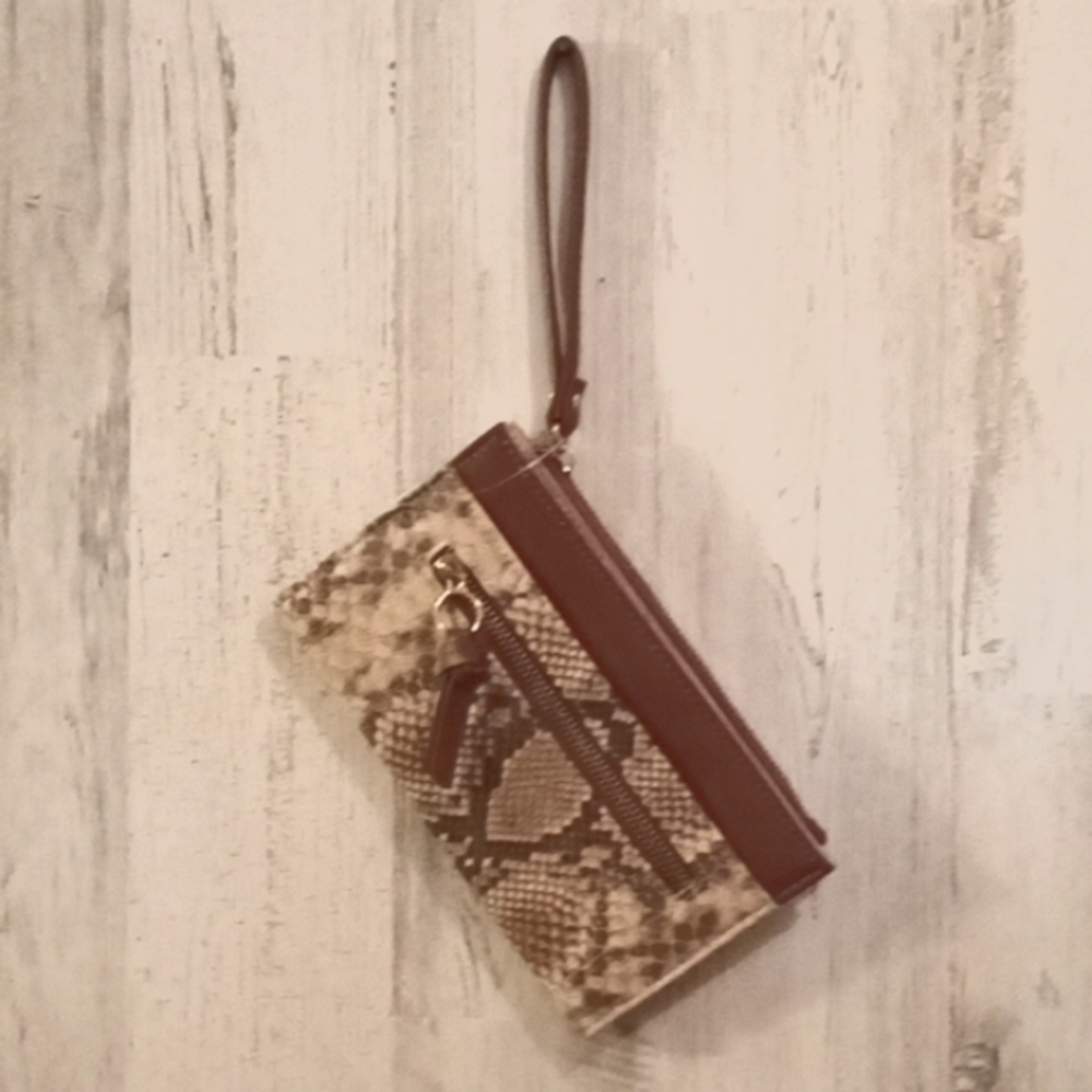 NEW Wristlet/Wallet